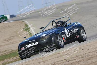 media/Feb-19-2022-Cal Club SCCA Super Tour (Sat) [[420969159b]]/Group 2/Race (Grapevine)/